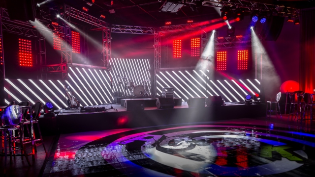 Spécialistes du mariage et Mitzvah au Montréal | Producteurs de mariages et d'événements à Montréal - artistes en direct, DJ's pour mariages, cérémonies de mariage, danseurs, mariages et événements, éclairage pour votre mariage et moments spéciaux. Spécialistes du mariage et Mitzvah au Montréal | Producteurs de mariages et d'événements à Montréal - artistes en direct, DJ's pour mariages, cérémonies de mariage, danseurs, mariages et événements, éclairage pour votre mariage et moments spéciaux.